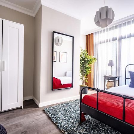 Central Flat With Sleek Interior In Sisli Istanbul Exterior foto